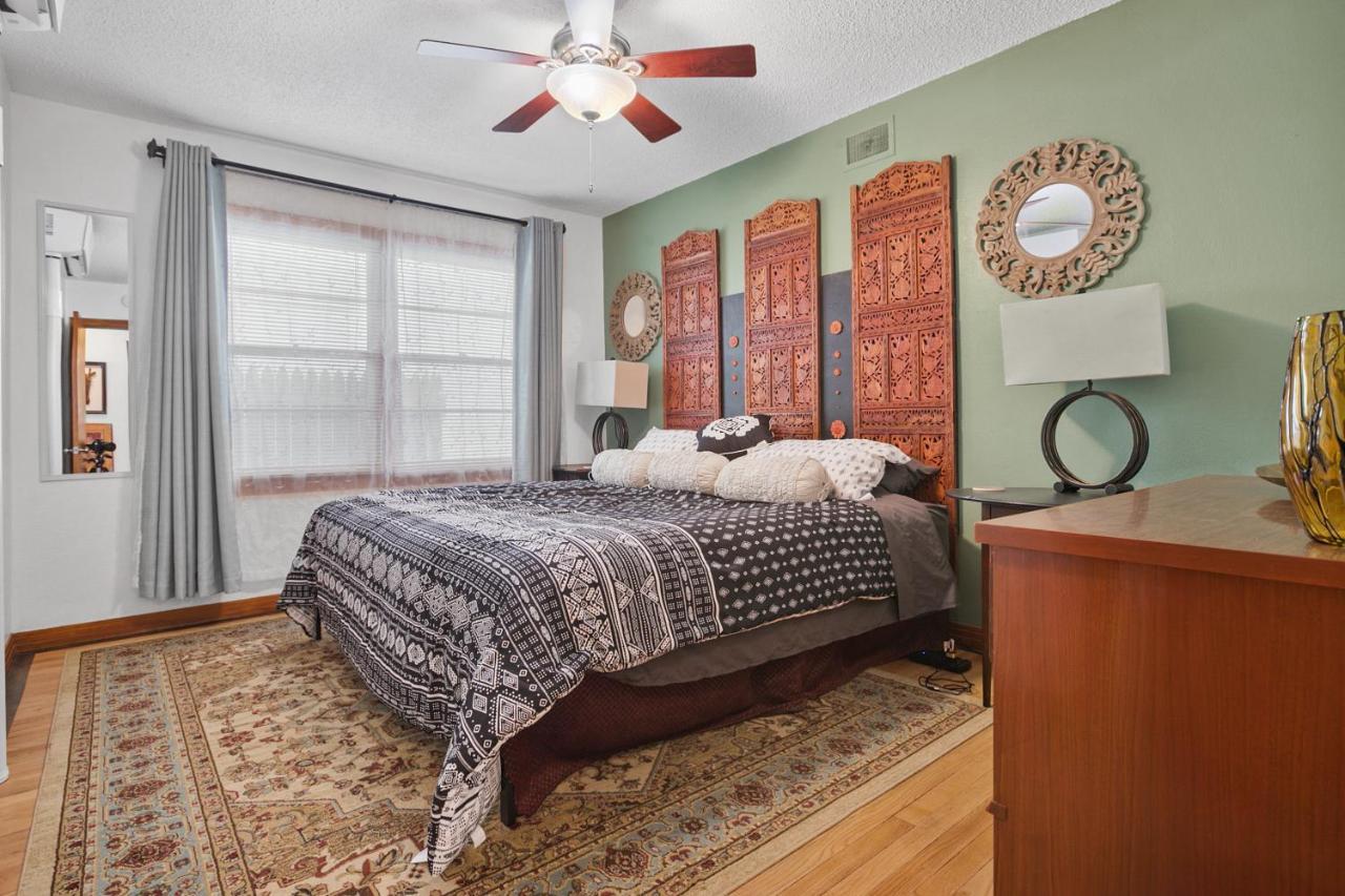 Luxury Oasis- 1 Bedroom Romantic Getaways Lubbock Dış mekan fotoğraf