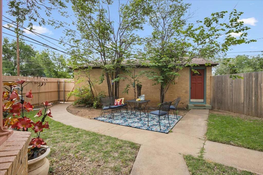 Luxury Oasis- 1 Bedroom Romantic Getaways Lubbock Dış mekan fotoğraf